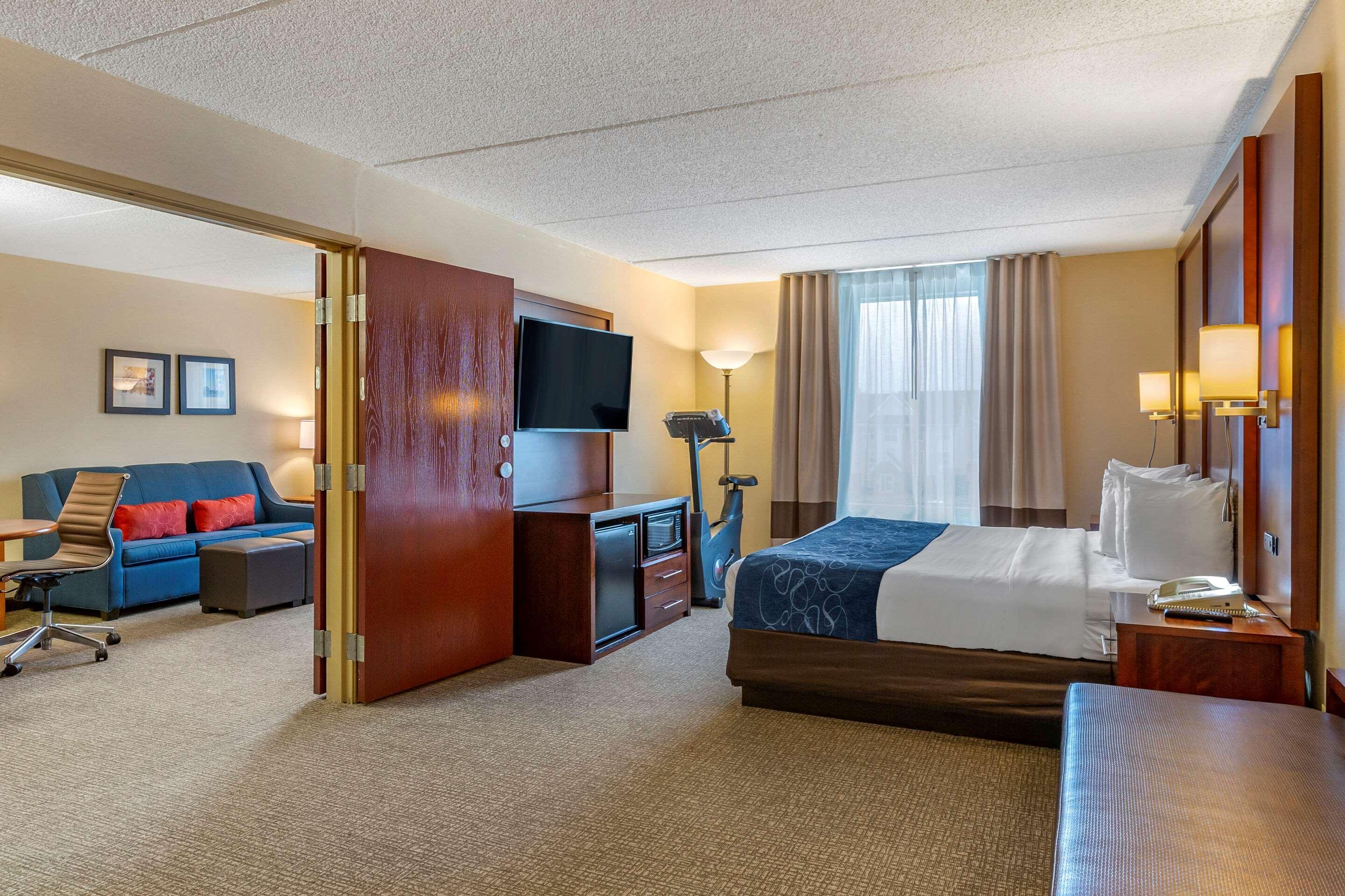 Comfort Suites Manassas Battlefield Park Экстерьер фото