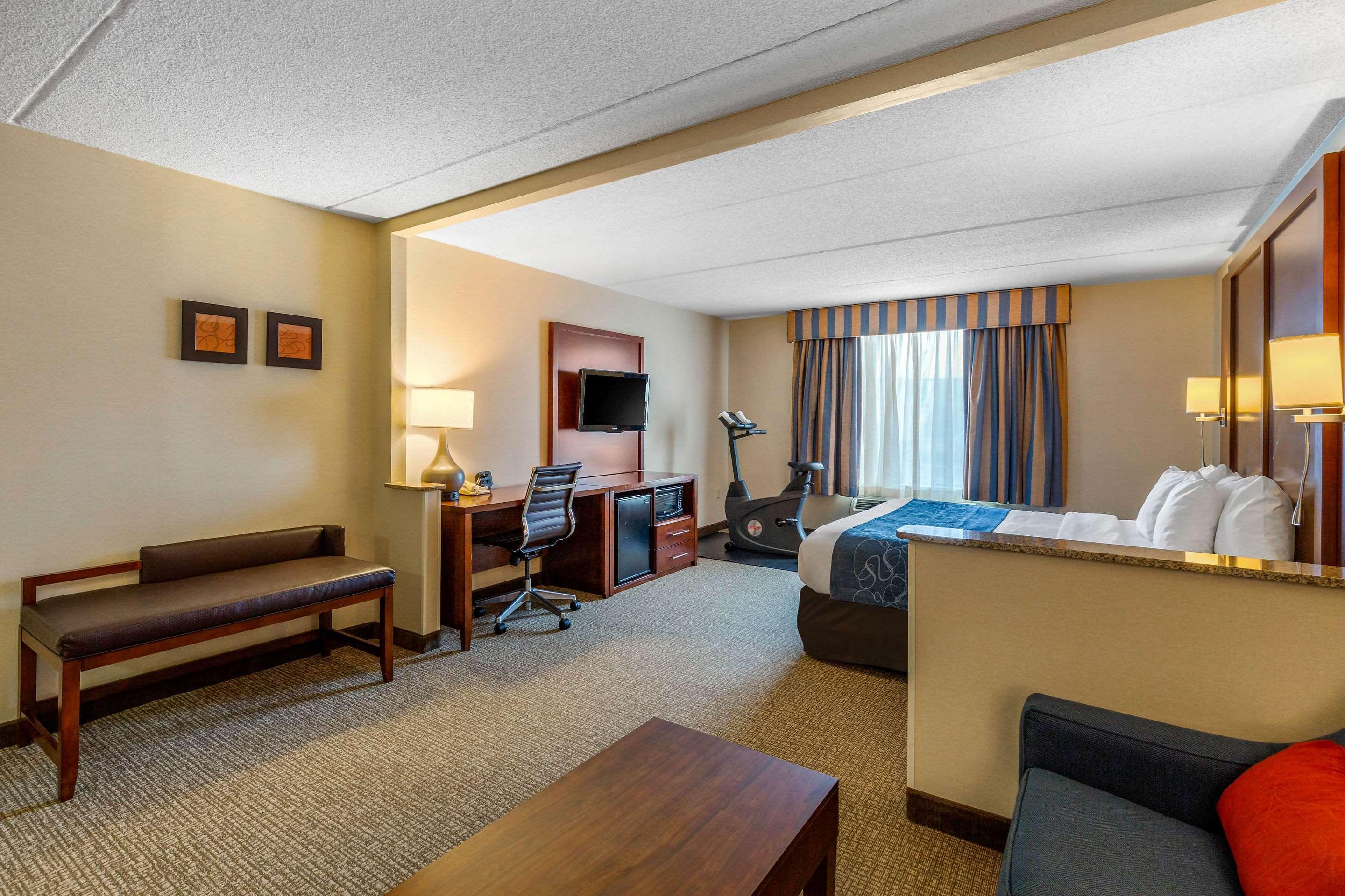 Comfort Suites Manassas Battlefield Park Экстерьер фото